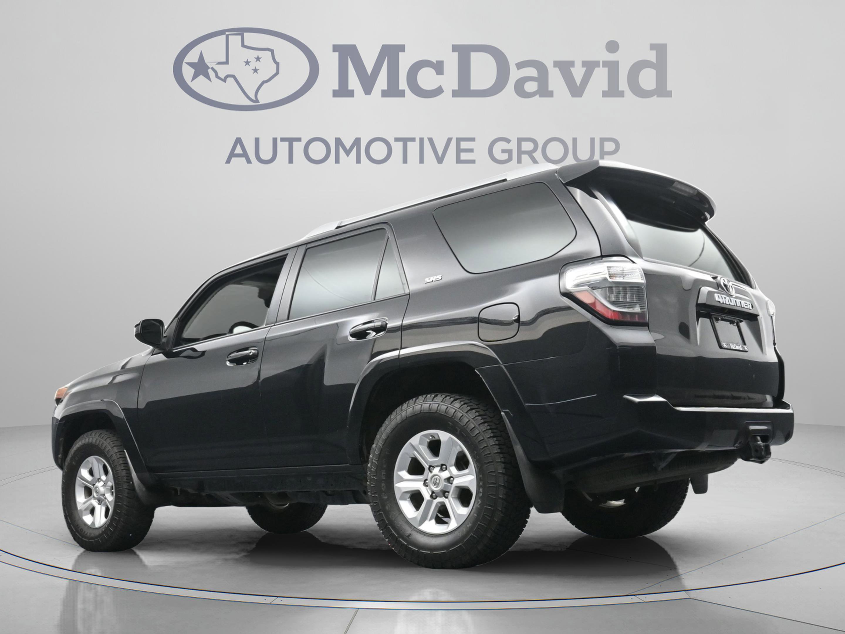 Used 2017 Toyota 4Runner SR5 RWD image 28