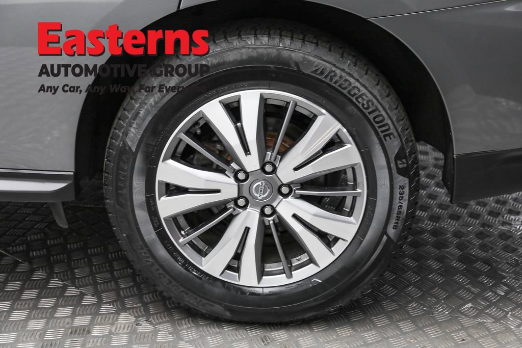 Used 2020 Nissan Pathfinder S image 8