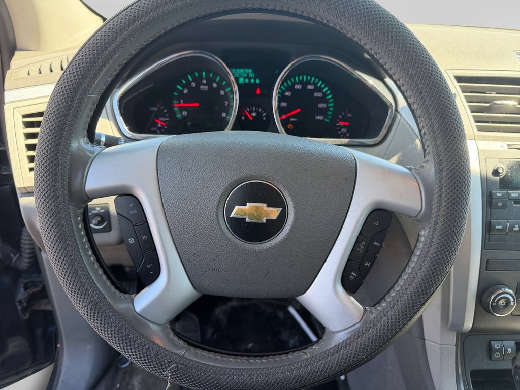 Used 2011 Chevrolet Traverse LS FWD image 26