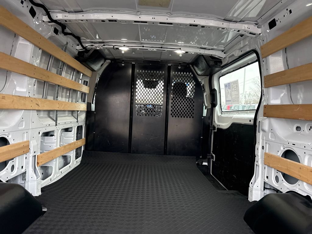 Used 2024 Ford Transit 250 Low Roof w/ Exterior Upgrade Package RWD image 16