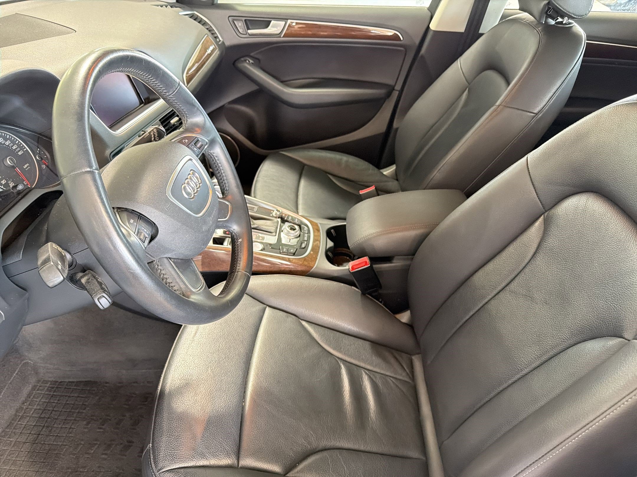 Used 2016 Audi Q5 2.0T Premium Plus w/ Technology Package image 12