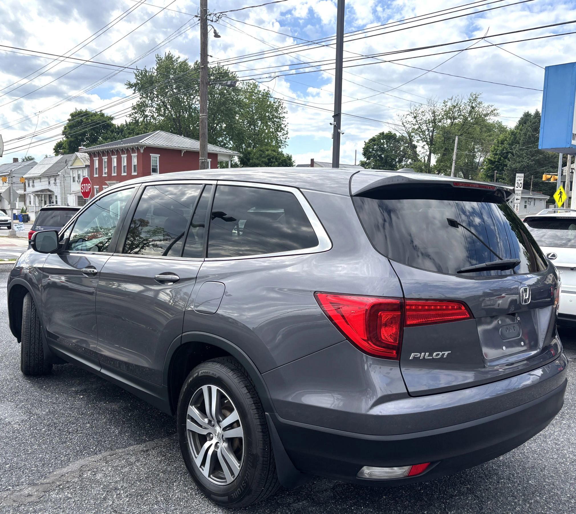 Used 2017 Honda Pilot EX-L image 4