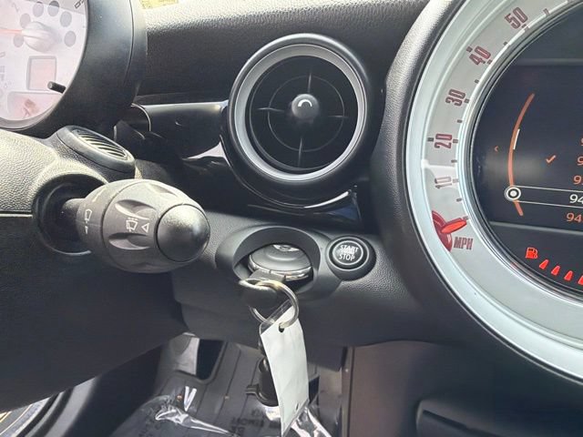 Used 2013 MINI Cooper Roadster FWD image 24