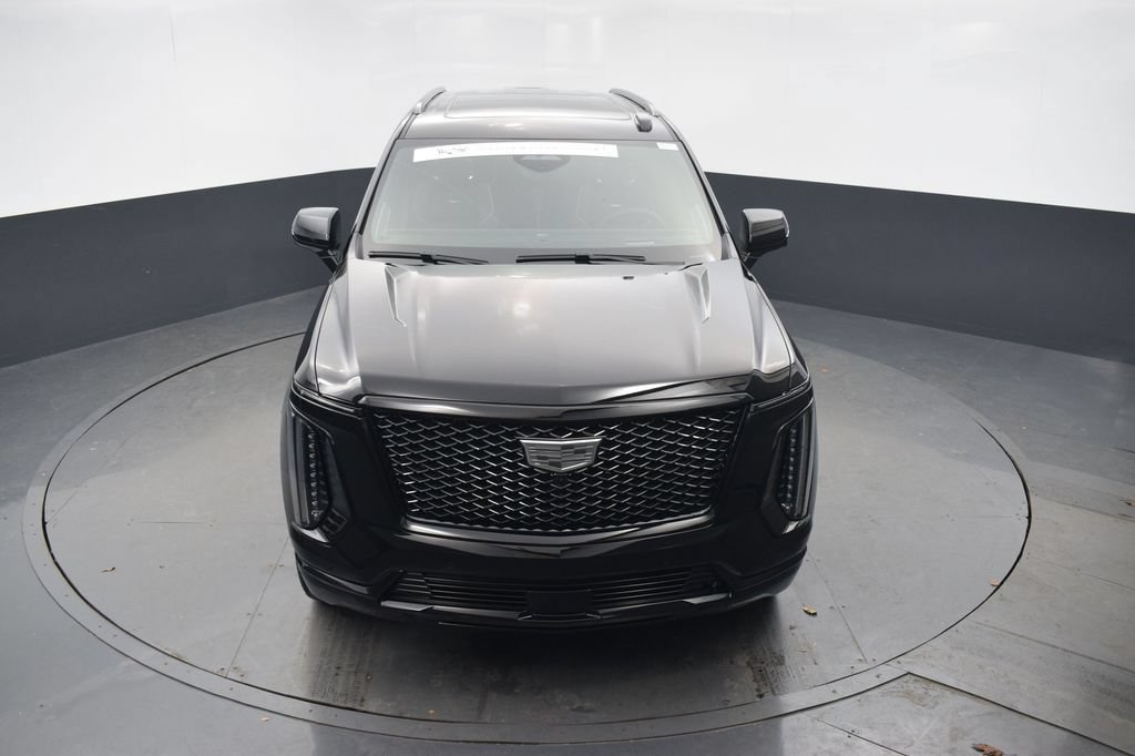 Certified 2026 Cadillac Escalade Platinum Sport w/ LPO, ONYX Package AWD/4WD image 42