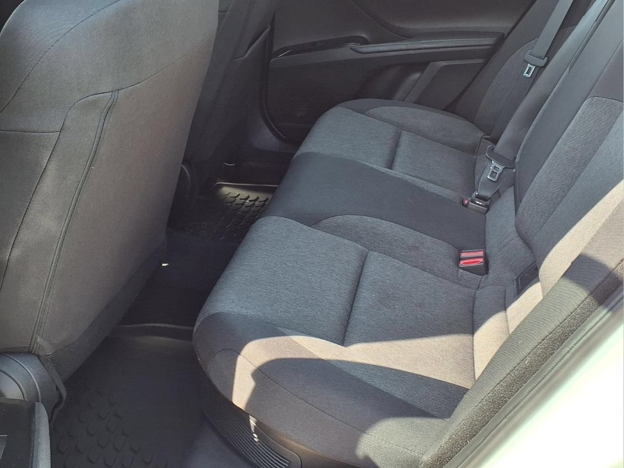 Used 2025 Toyota Camry LE FWD image 10