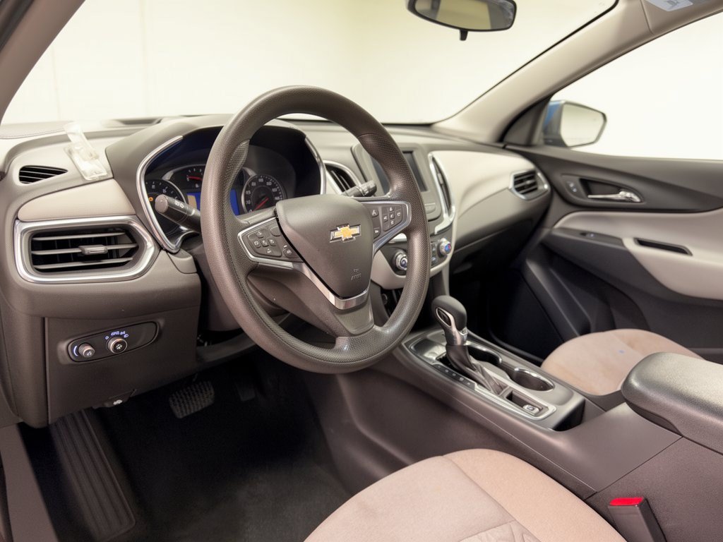 Used 2024 Chevrolet Equinox LT FWD image 4
