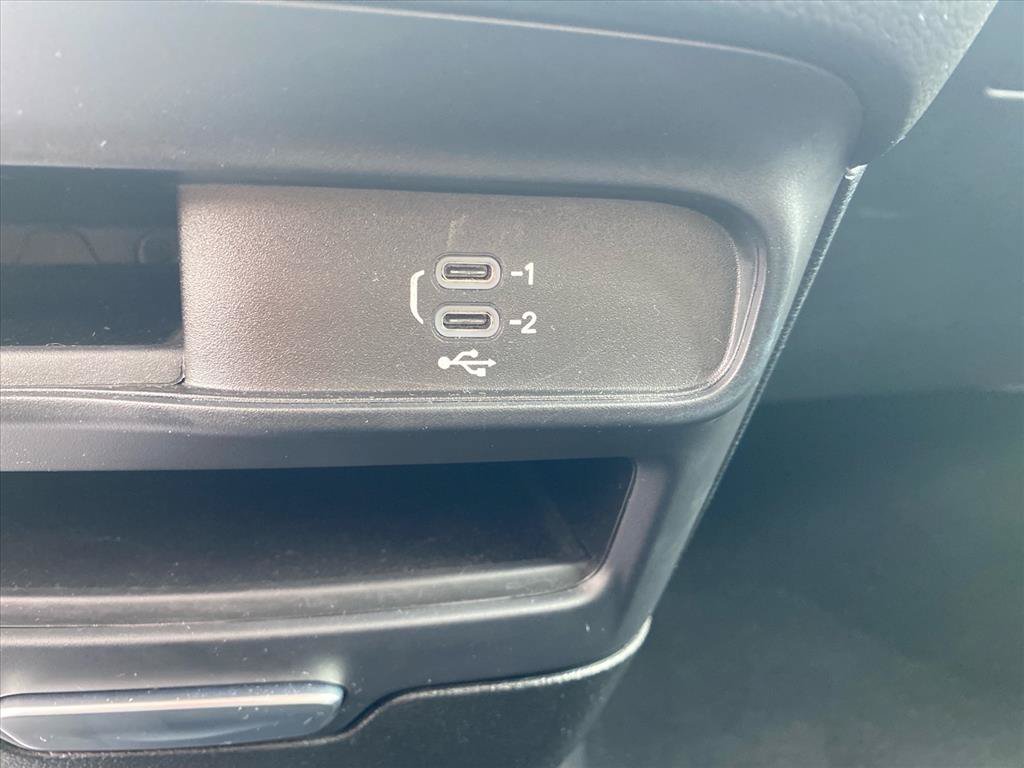 Used 2026 Chrysler Pacifica Select FWD image 12