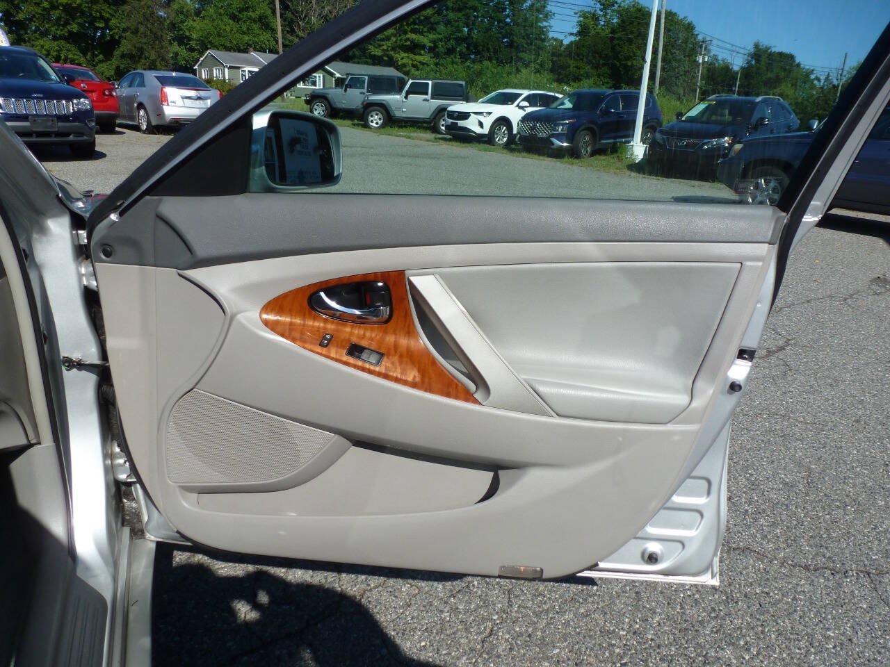 Used 2008 Toyota Camry XLE FWD image 37