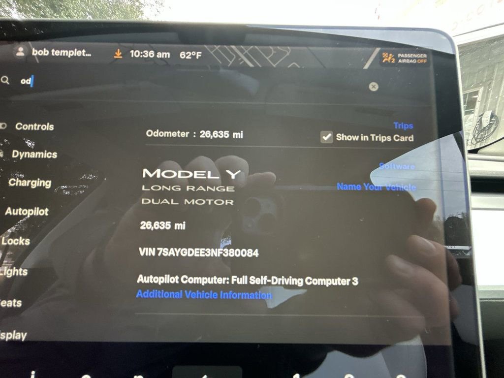 Used 2022 Tesla Model Y Long Range image 16