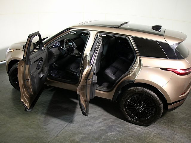 Used 2024 Land Rover Range Rover Evoque Dynamic SE image 5