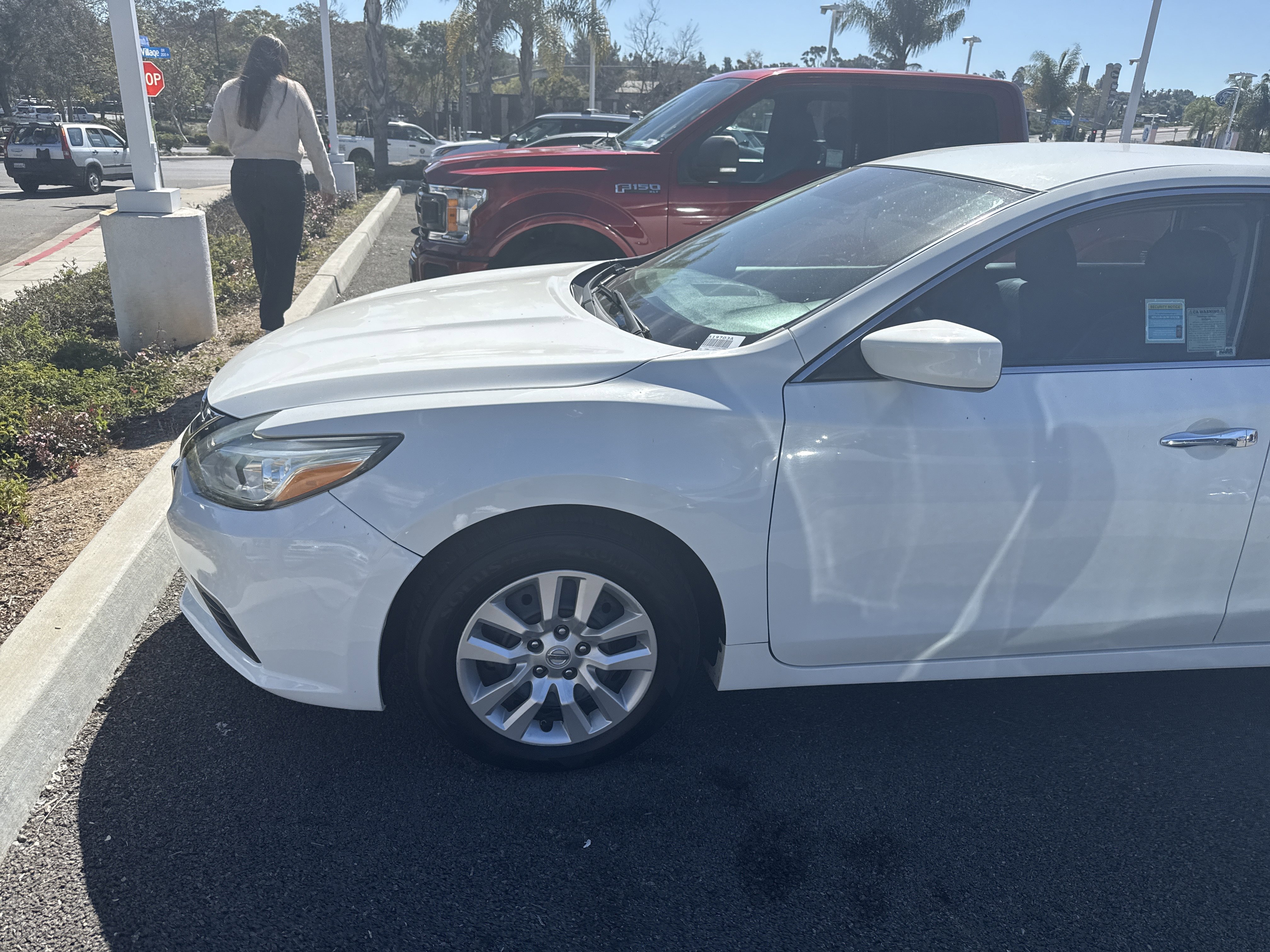 Used 2016 Nissan Altima 2.5 S w/ Power Driver Seat Package image 2