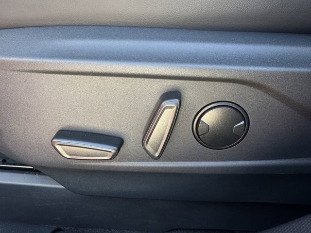 Used 2025 Ford Mustang Mach-E Premium w/ Sport Appearance Package image 26