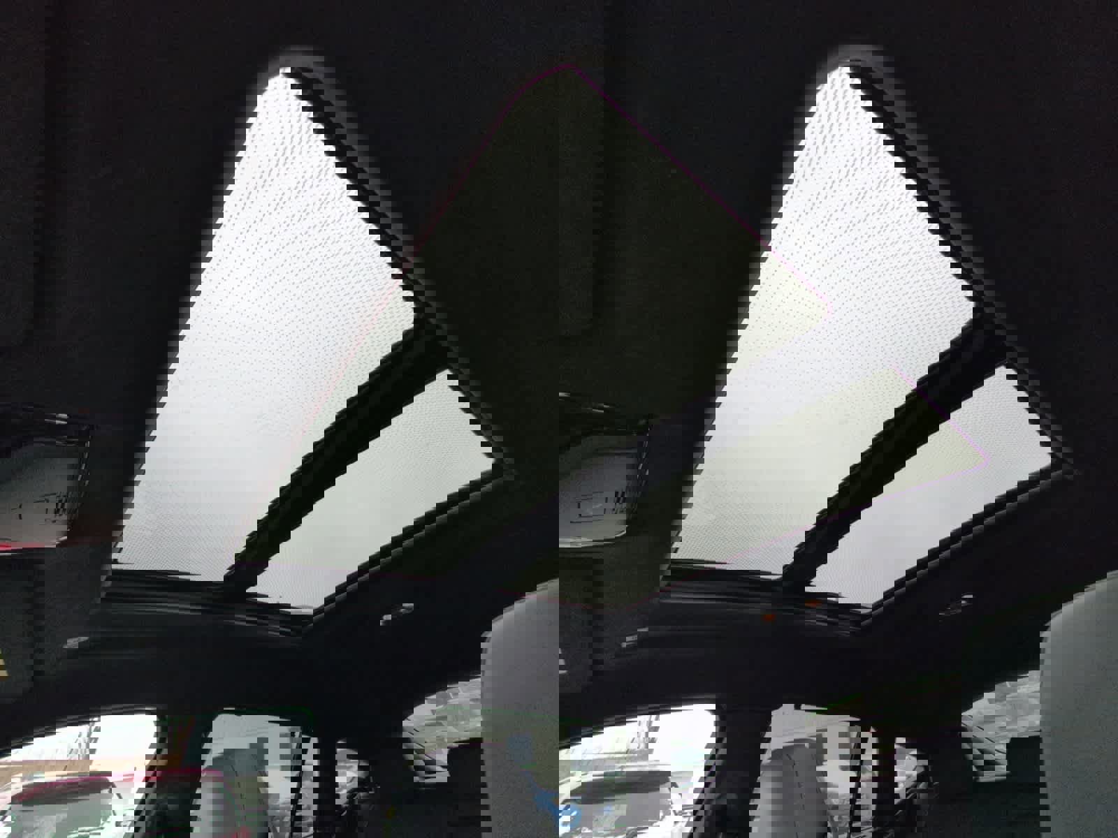 Used 2025 BMW X6 M Competition w/ Executive Package image 29