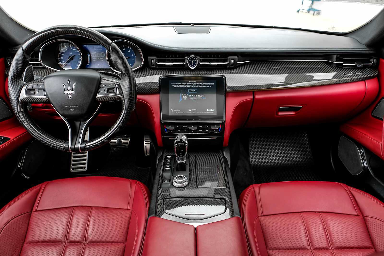 Used 2018 Maserati Quattroporte S GranSport Q4 AWD/4WD image 14