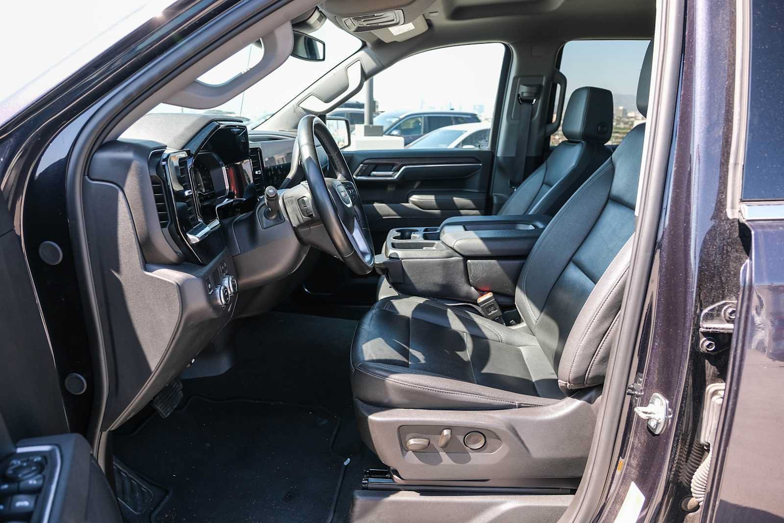 Used 2025 GMC Sierra 1500 SLT RWD image 20