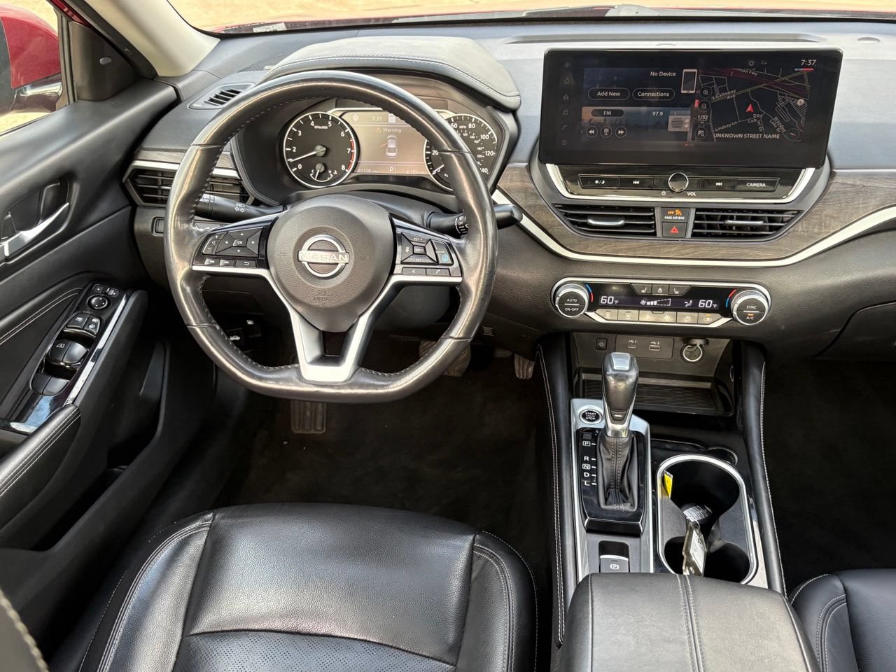 Used 2023 Nissan Altima 2.5 SL FWD image 14