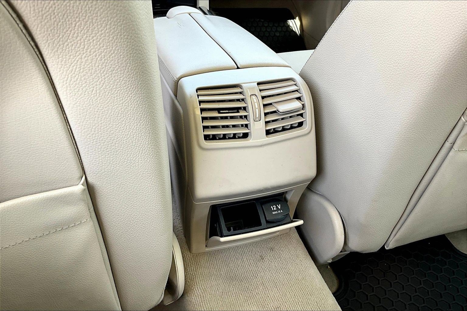 Used 2016 Mercedes-Benz E 350 4MATIC Wagon image 10