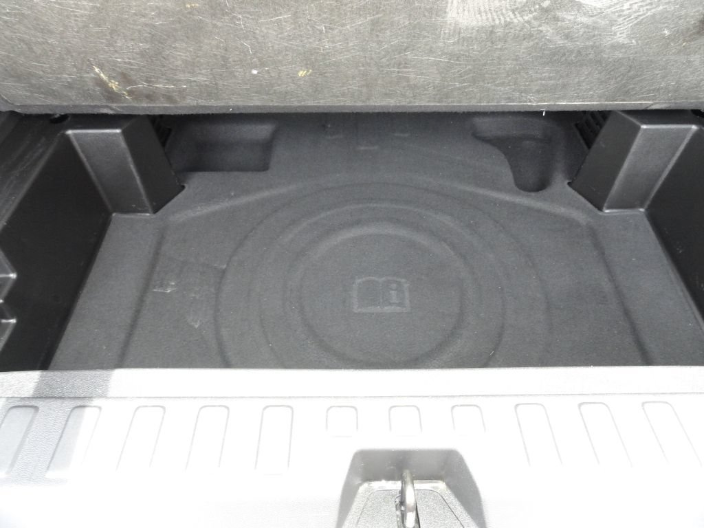 Used 2020 GMC Terrain SLT AWD/4WD image 15