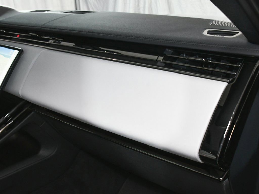 Used 2023 Land Rover Range Rover Sport SE Dynamic image 62