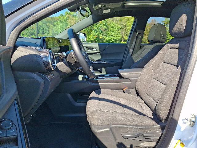 Used 2025 Chevrolet Equinox LT AWD/4WD image 25