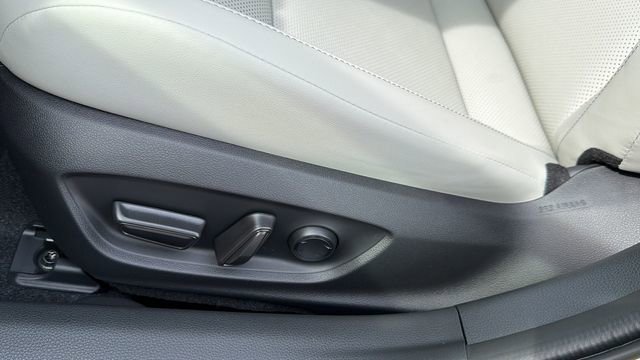 New 2026 Toyota Prius XLE FWD image 23
