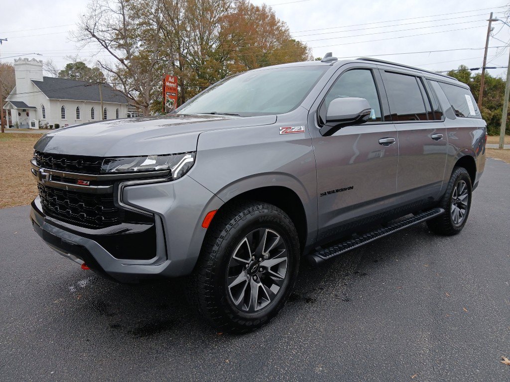 Used 2022 Chevrolet Suburban Z71 w/ Luxury Package image 12