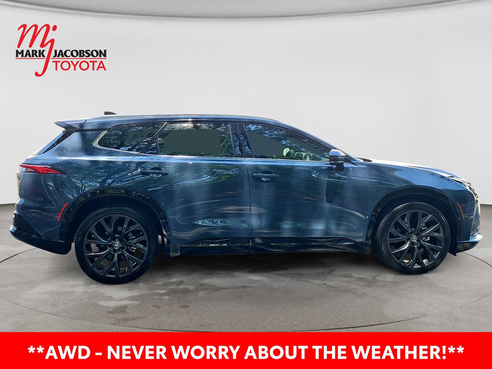 Used 2025 Toyota Crown Signia w/ Advanced Technology Package AWD/4WD image 7