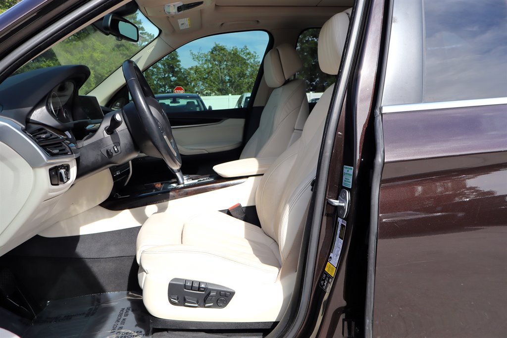Used 2015 BMW X5 xDrive35d AWD/4WD image 18