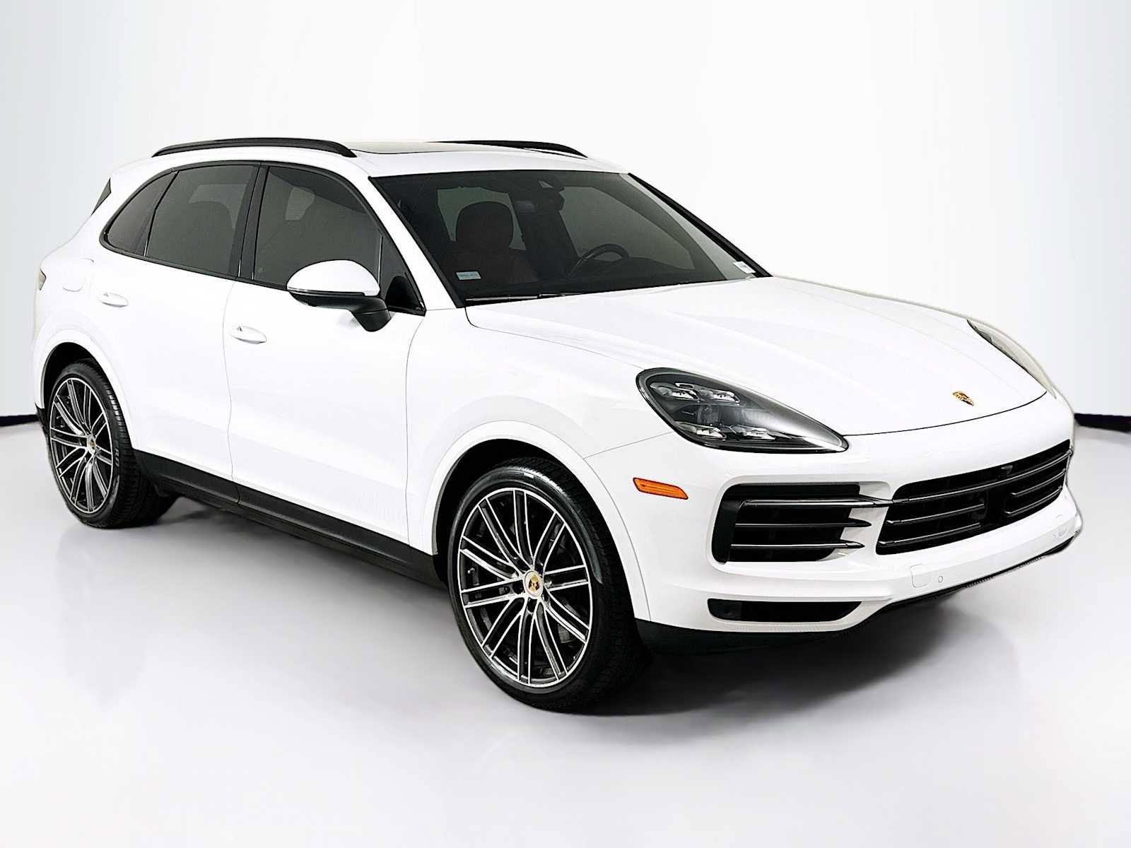 Certified 2023 Porsche Cayenne S Platinum w/ Premium Package Plus image 7