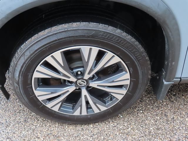 Used 2021 Nissan Rogue SV AWD/4WD image 16