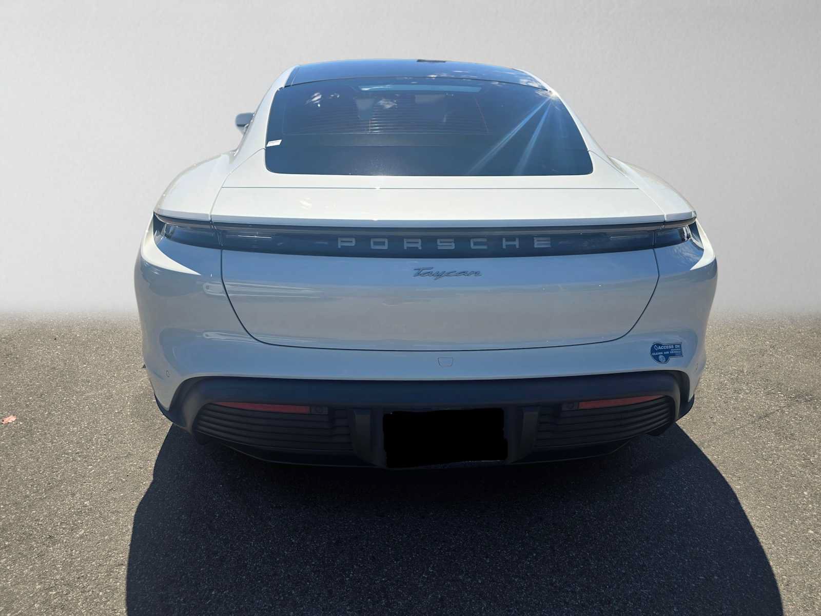 Used 2021 Porsche Taycan RWD image 4