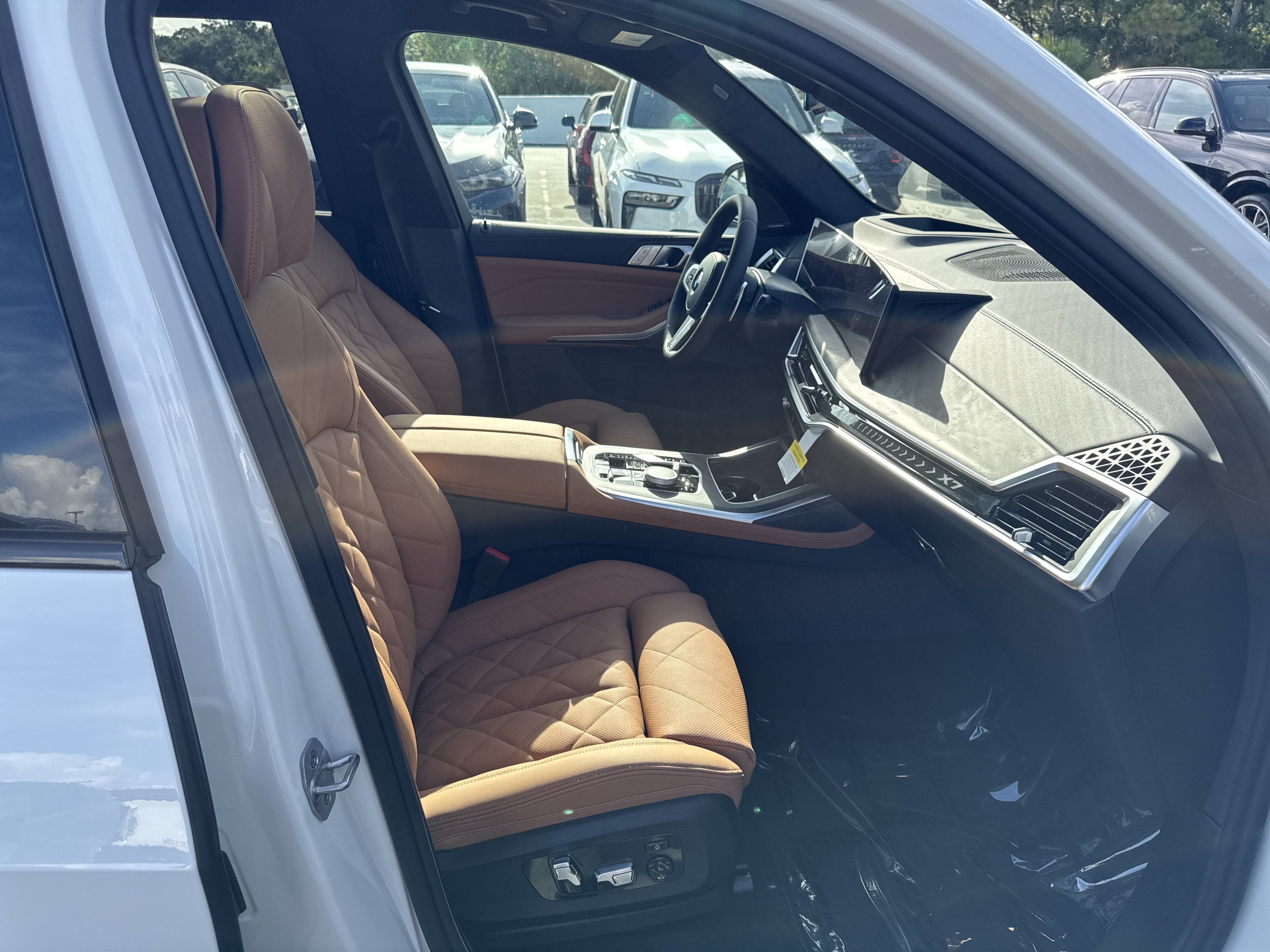 New 2027 BMW X7 xDrive40i w/ M Sport Package AWD/4WD image 9