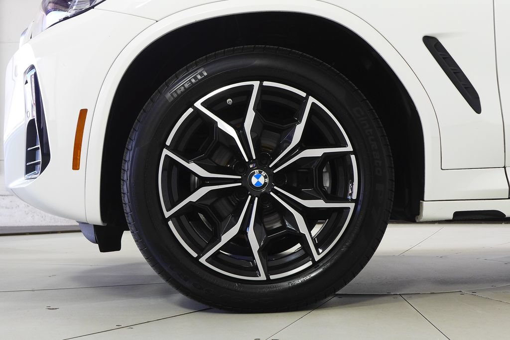 Certified 2023 BMW X3 xDrive30i w/ M Sport Package AWD/4WD image 5