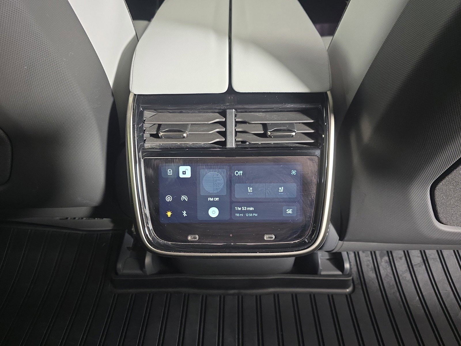 Used 2022 Rivian R1T Launch Edition image 28