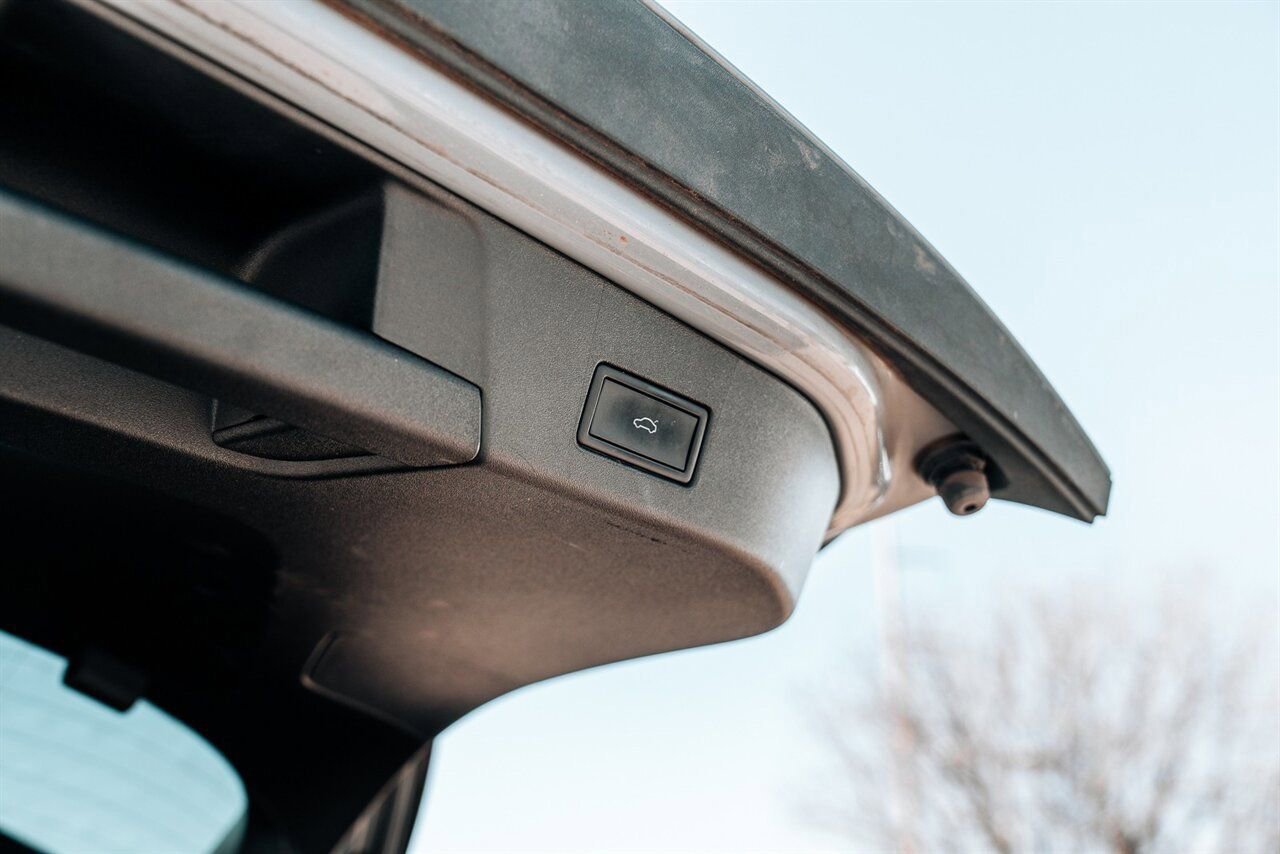 Used 2021 Volkswagen ID.4 Pro S w/ ID.4 Protection Package image 41