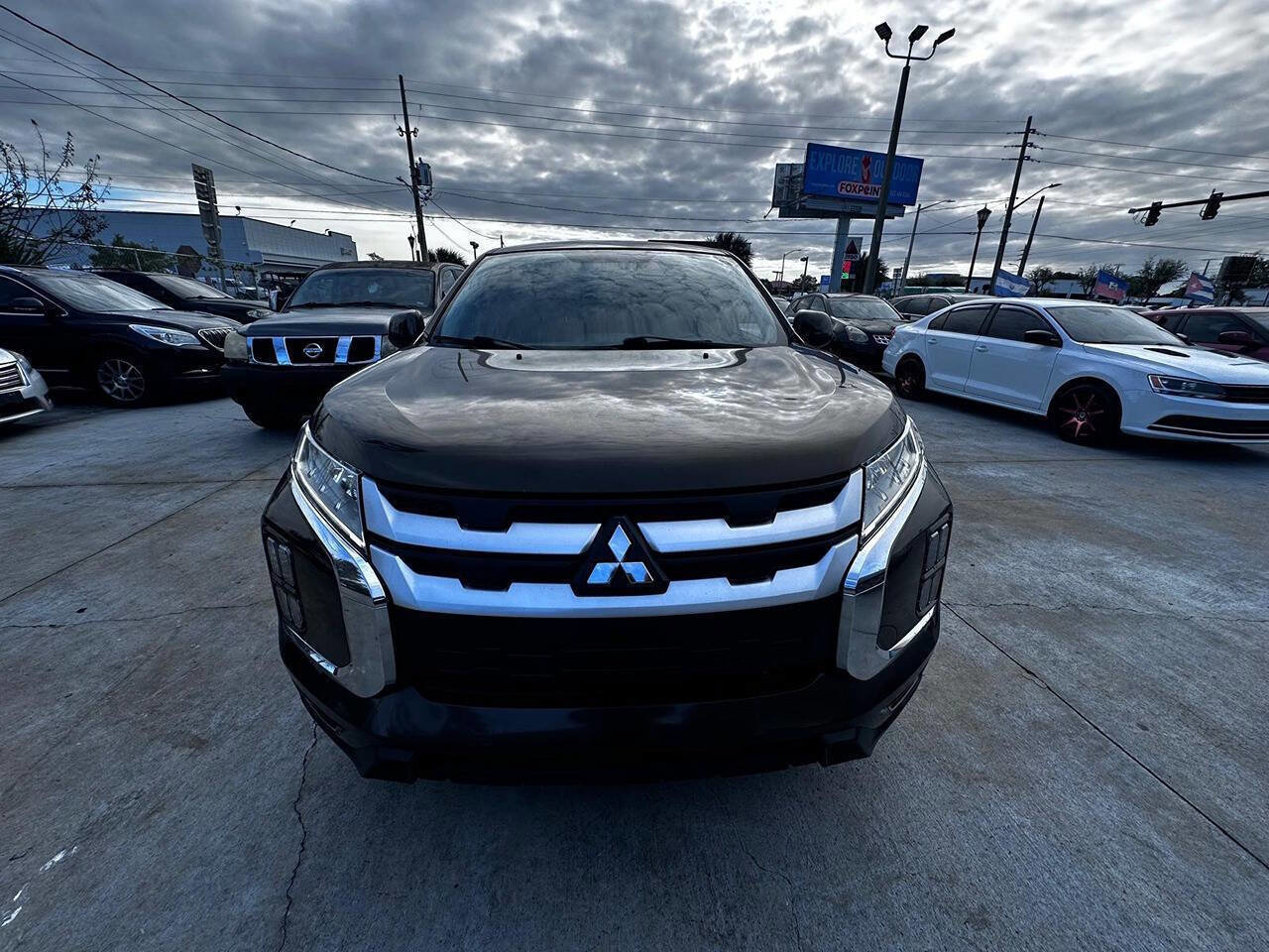 Used 2020 Mitsubishi Outlander Sport ES image 1