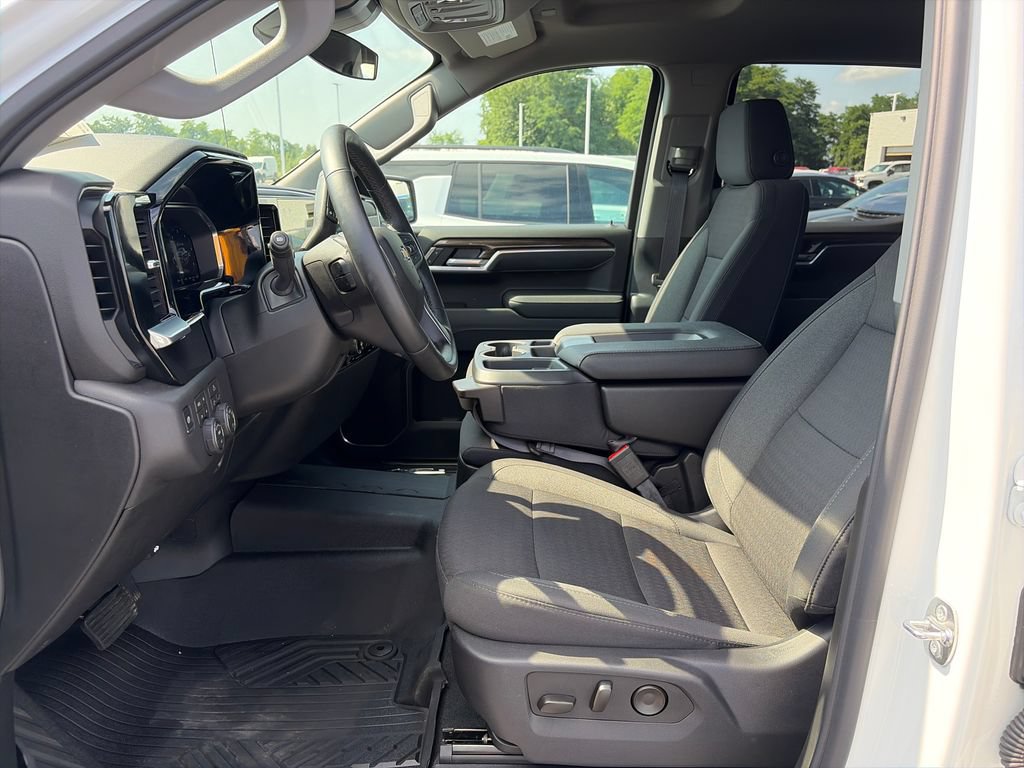 New 2026 Chevrolet Silverado 1500 LT AWD/4WD image 12