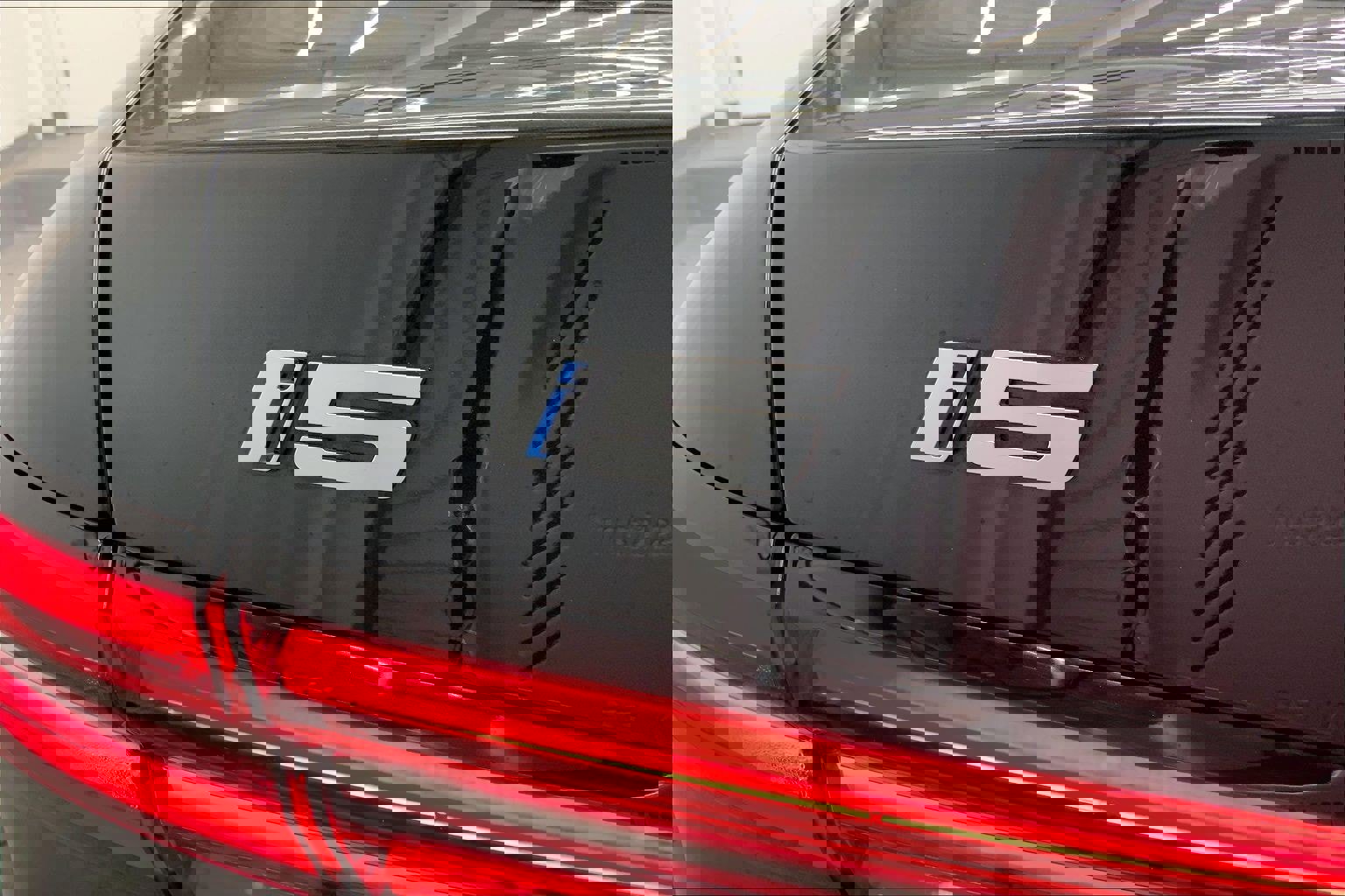 Used 2024 BMW i5 eDrive40i w/ Premium Package image 18