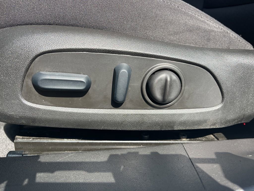 Used 2023 Chevrolet Malibu LS image 9