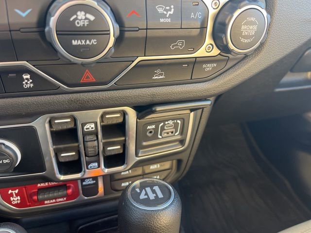 Used 2025 Jeep Wrangler Willys 4xe image 19