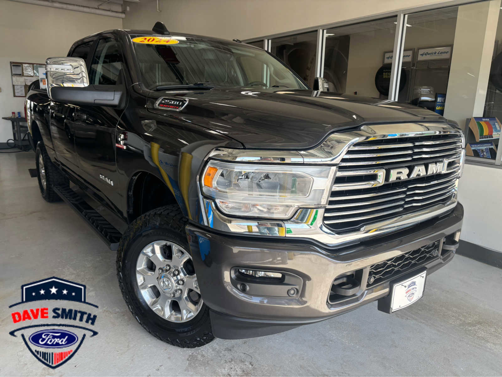 Used 2024 RAM 2500 Laramie AWD/4WD image 1