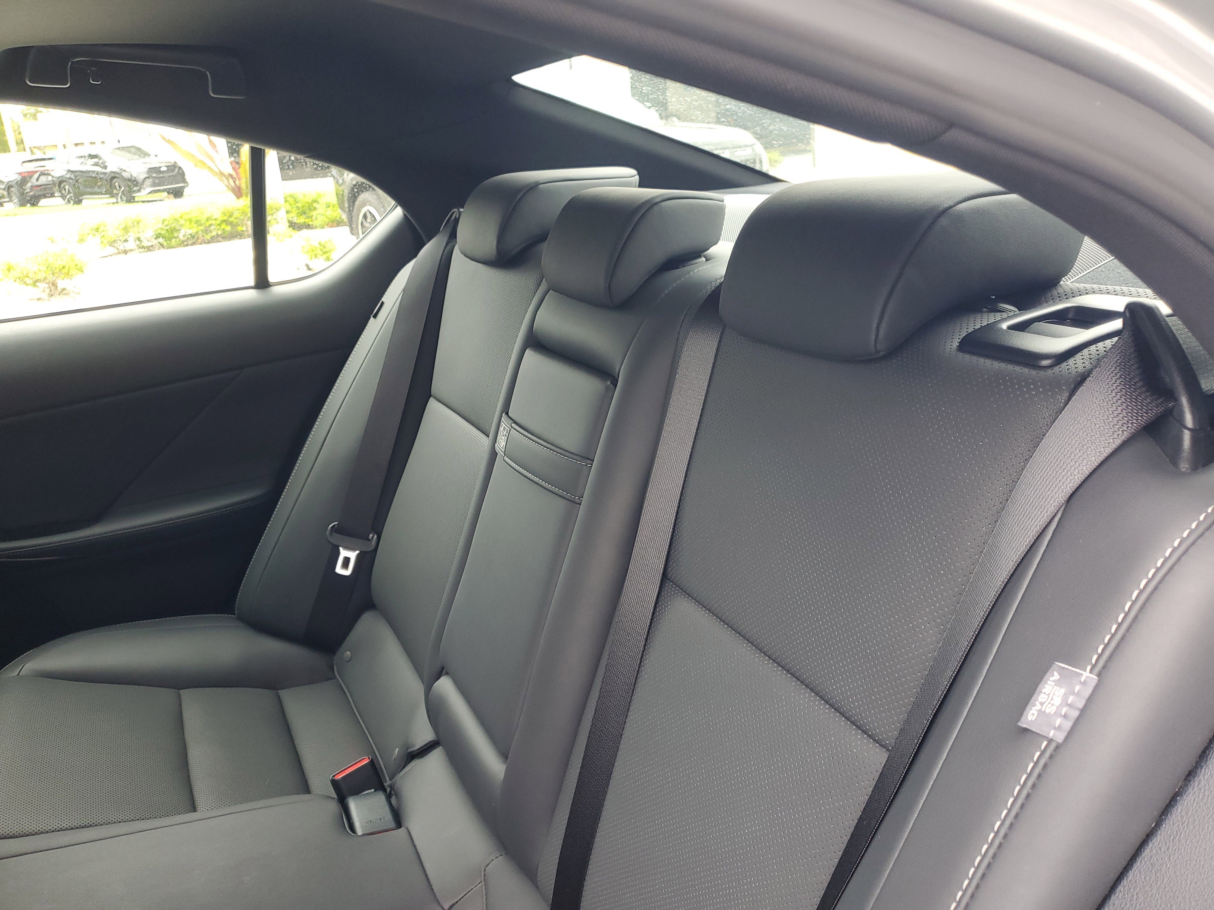 Used 2025 Lexus IS 350 F Sport image 12