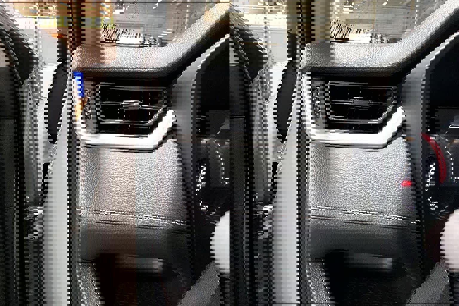 Used 2025 Toyota RAV4 XLE AWD/4WD image 34