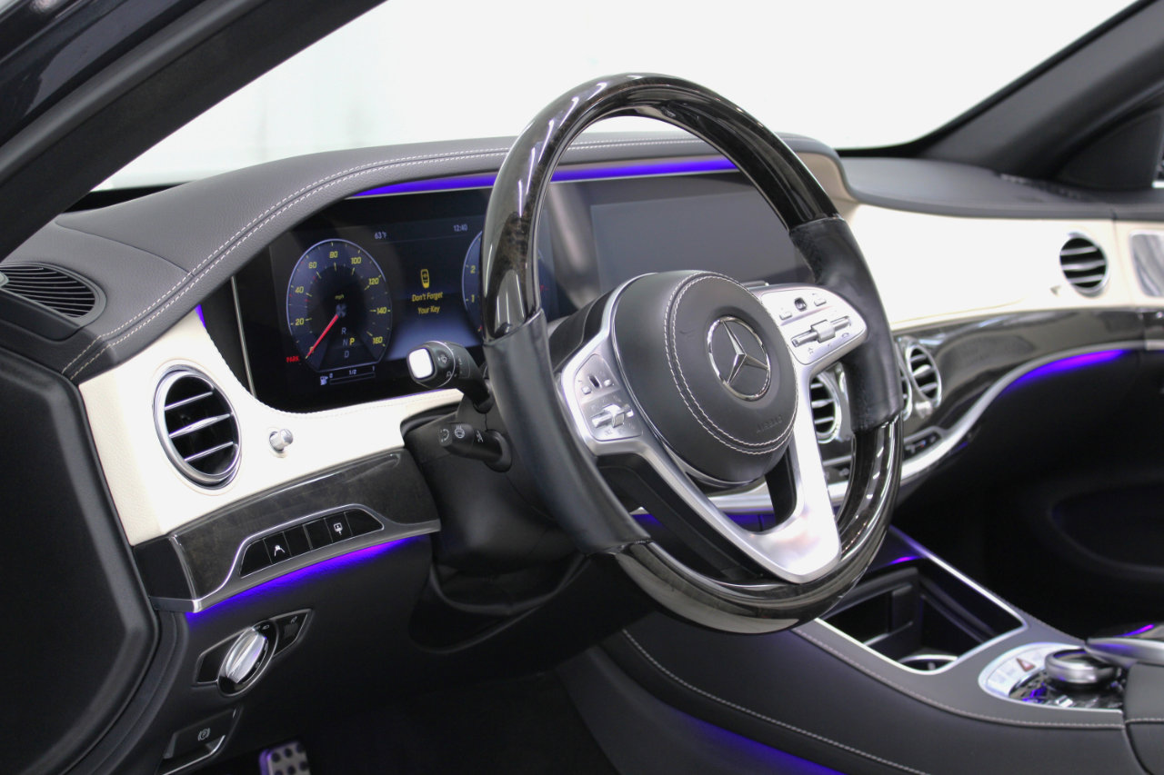 Used 2018 Mercedes-Benz S 560 Sedan image 32