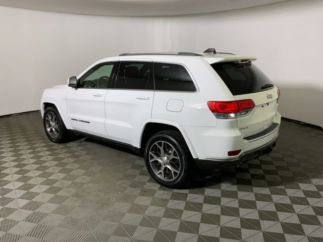 Used 2018 Jeep Grand Cherokee Limited AWD/4WD image 10