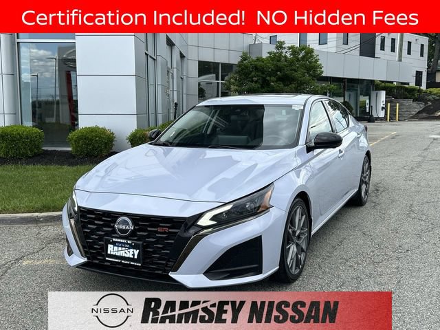 Certified 2023 Nissan Altima 2.0 SR FWD image 1