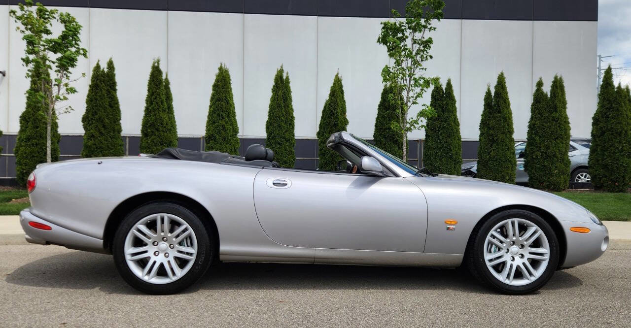 Used 2004 Jaguar XK8 Convertible image 5
