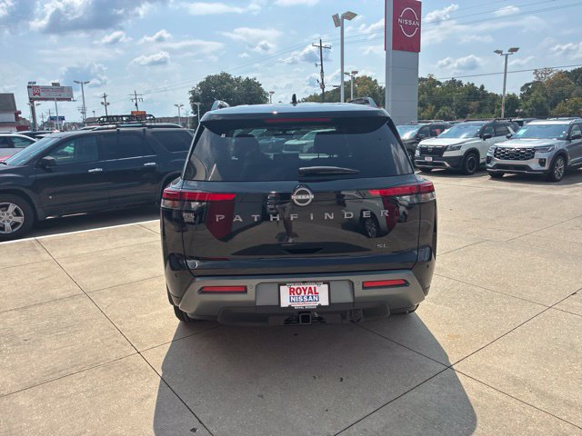 New 2026 Nissan Pathfinder SL FWD image 6