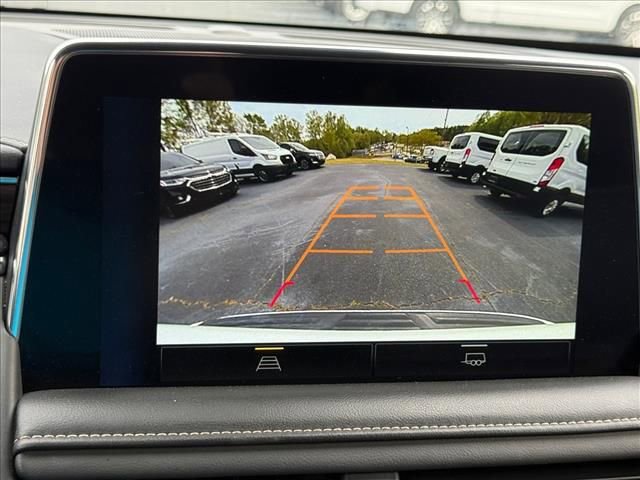 Used 2023 Chevrolet Suburban Premier image 25