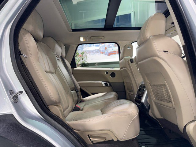 Used 2016 Land Rover Range Rover Sport HSE image 58